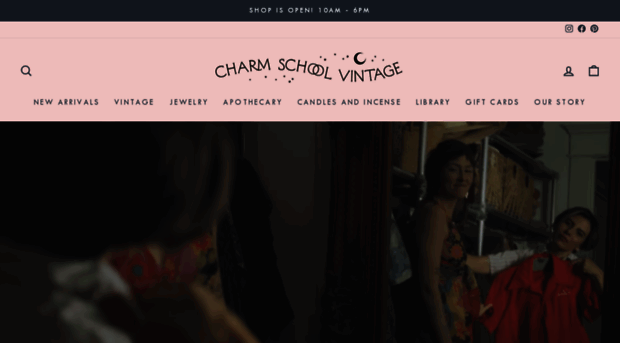 charmschoolvintage.com