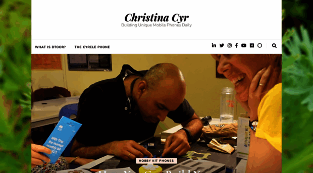 christinacyr.com