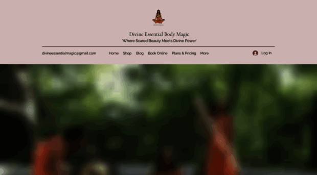 divineessentialmagic.com