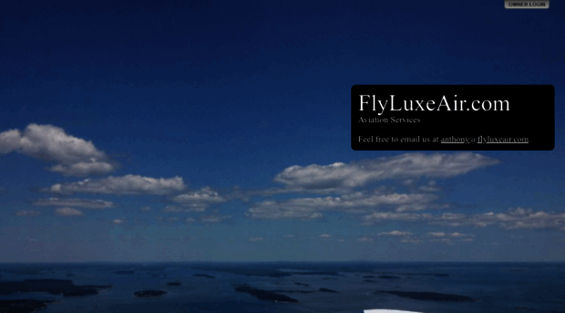 flyluxeair.com