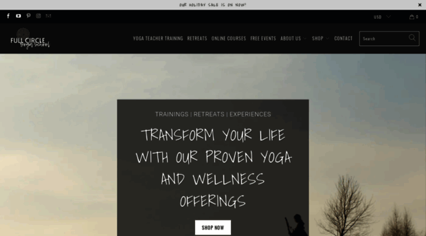 fullcircleyogaschool.com