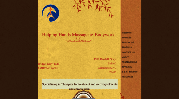 helpinghandmassage.com