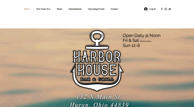 huronharborhouse.com