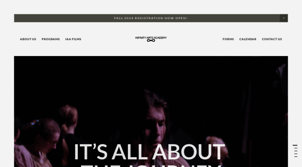 infinityartschicago.com