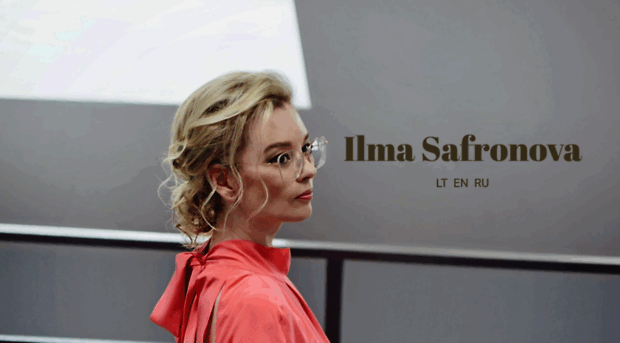 isafronova.com