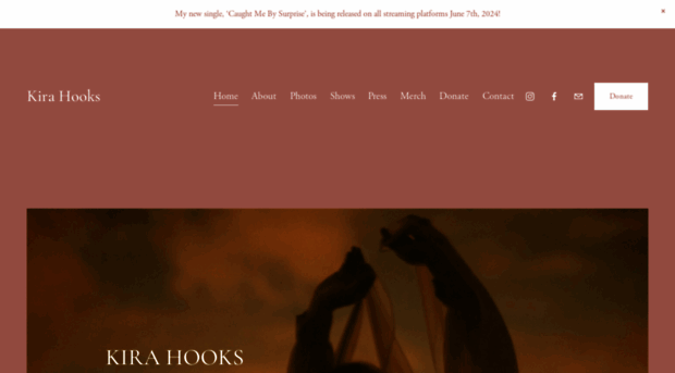 kirahooks.com