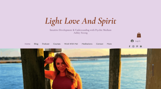 lightloveandspirit.com