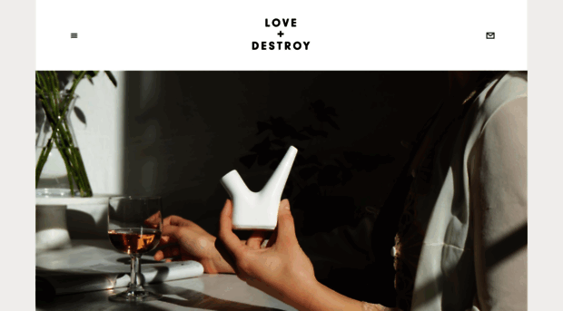 loveanddestroy.com