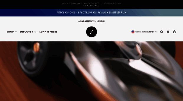 lunarartefacts.com