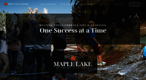 maplelakeacademy.com