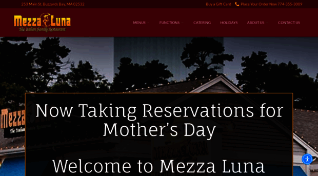 mezzalunarestaurant.com