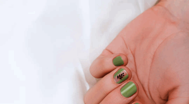 nailsdotglow.com