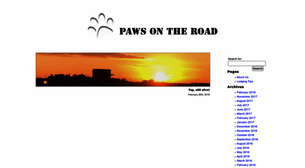 pawsontheroad.com