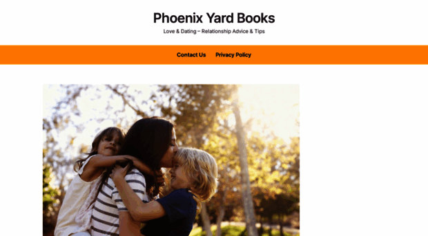 phoenixyardbooks.com