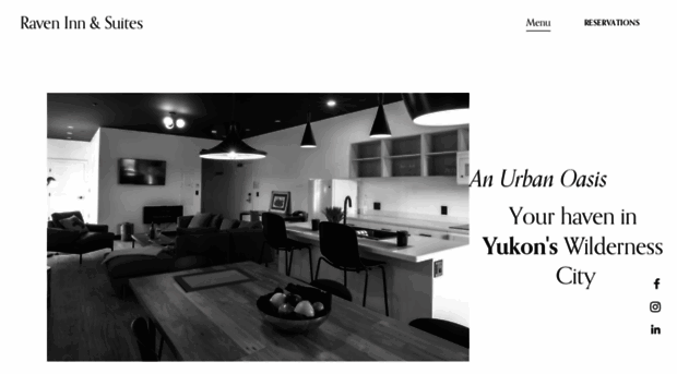 raveninn.com
