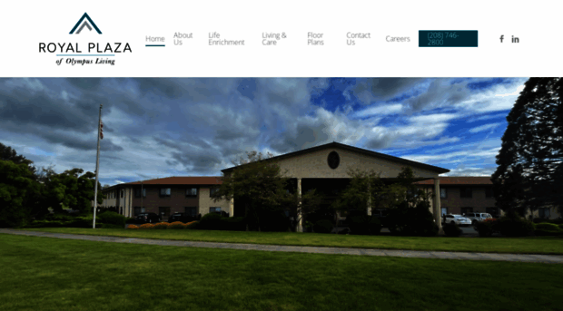 royalplazaliving.com