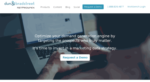 smartmarketingdatahub.com