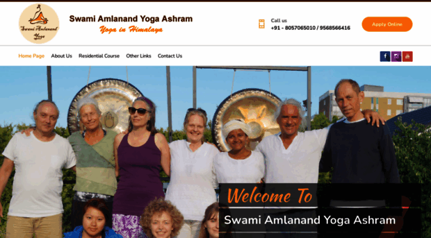 swamiamlanandyoga.com