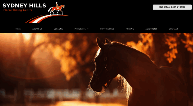 sydneyhillshorseriding.com