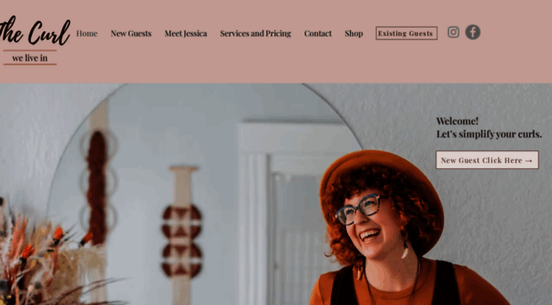 thecurlwelivein.com