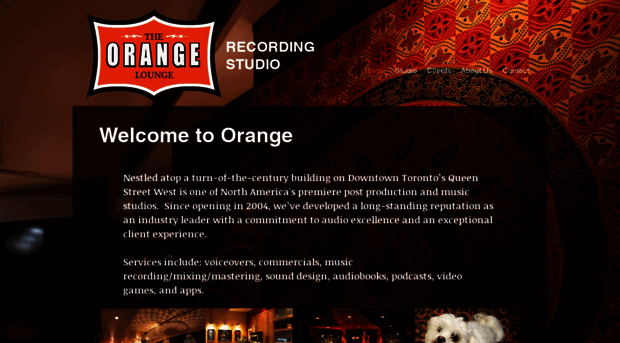 theorangelounge.com