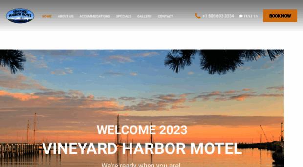 vineyardharbormotel.com