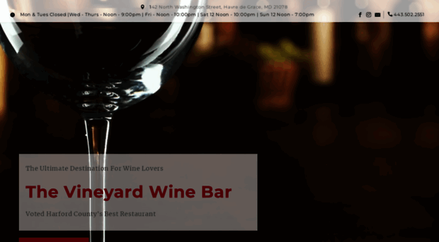 vineyardwinebar.com