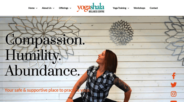 yogashalawaterdown.com