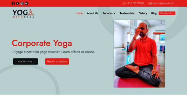 yogawithanuj.com